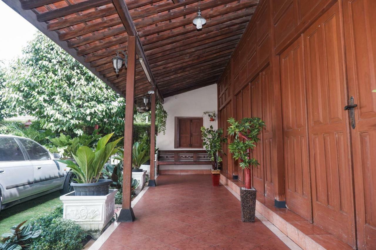 Oyo 405 Wisma Yosoputro Tanjungtirto Extérieur photo