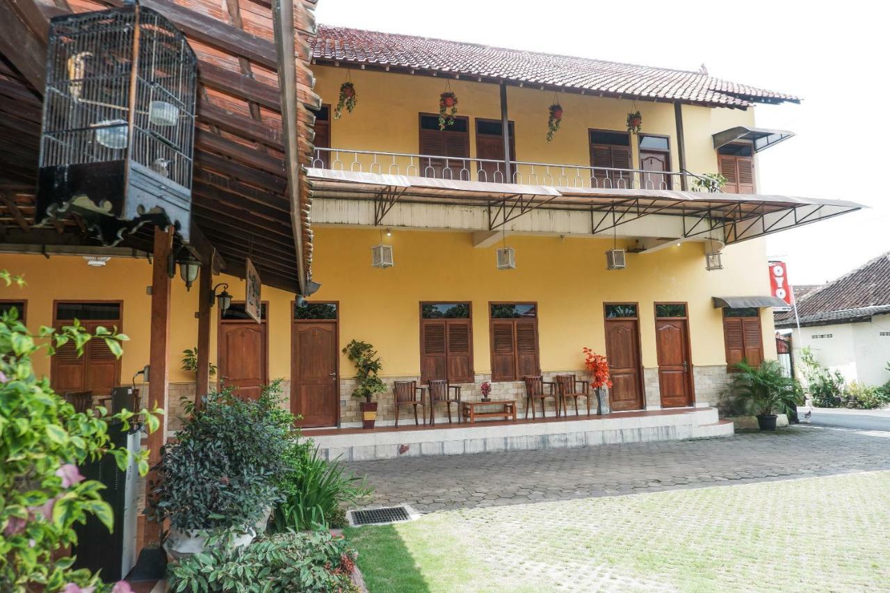 Oyo 405 Wisma Yosoputro Tanjungtirto Extérieur photo