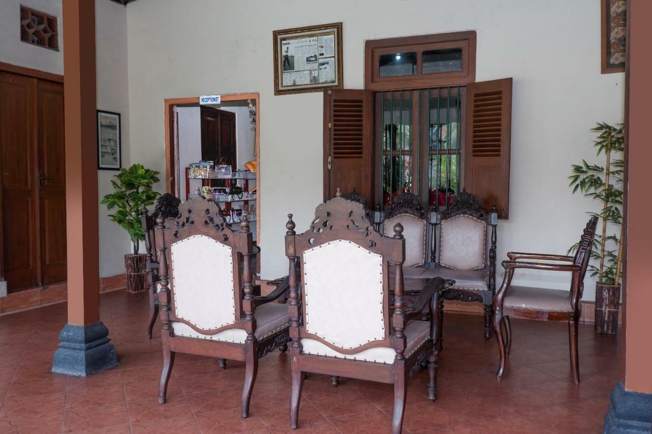 Oyo 405 Wisma Yosoputro Tanjungtirto Extérieur photo