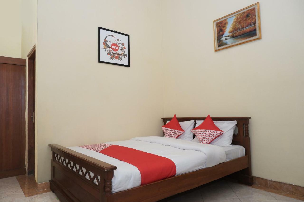 Oyo 405 Wisma Yosoputro Tanjungtirto Extérieur photo