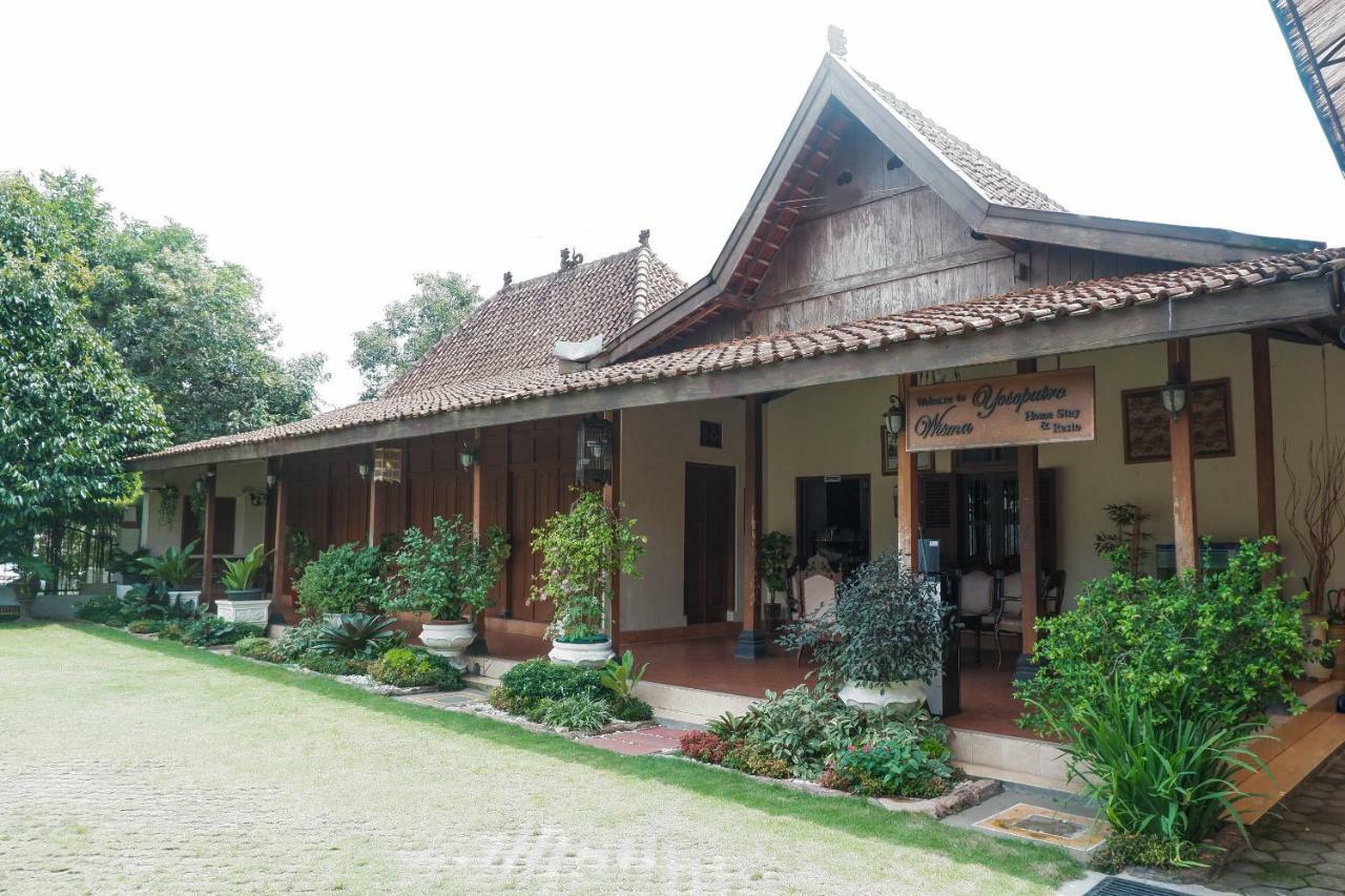 Oyo 405 Wisma Yosoputro Tanjungtirto Extérieur photo