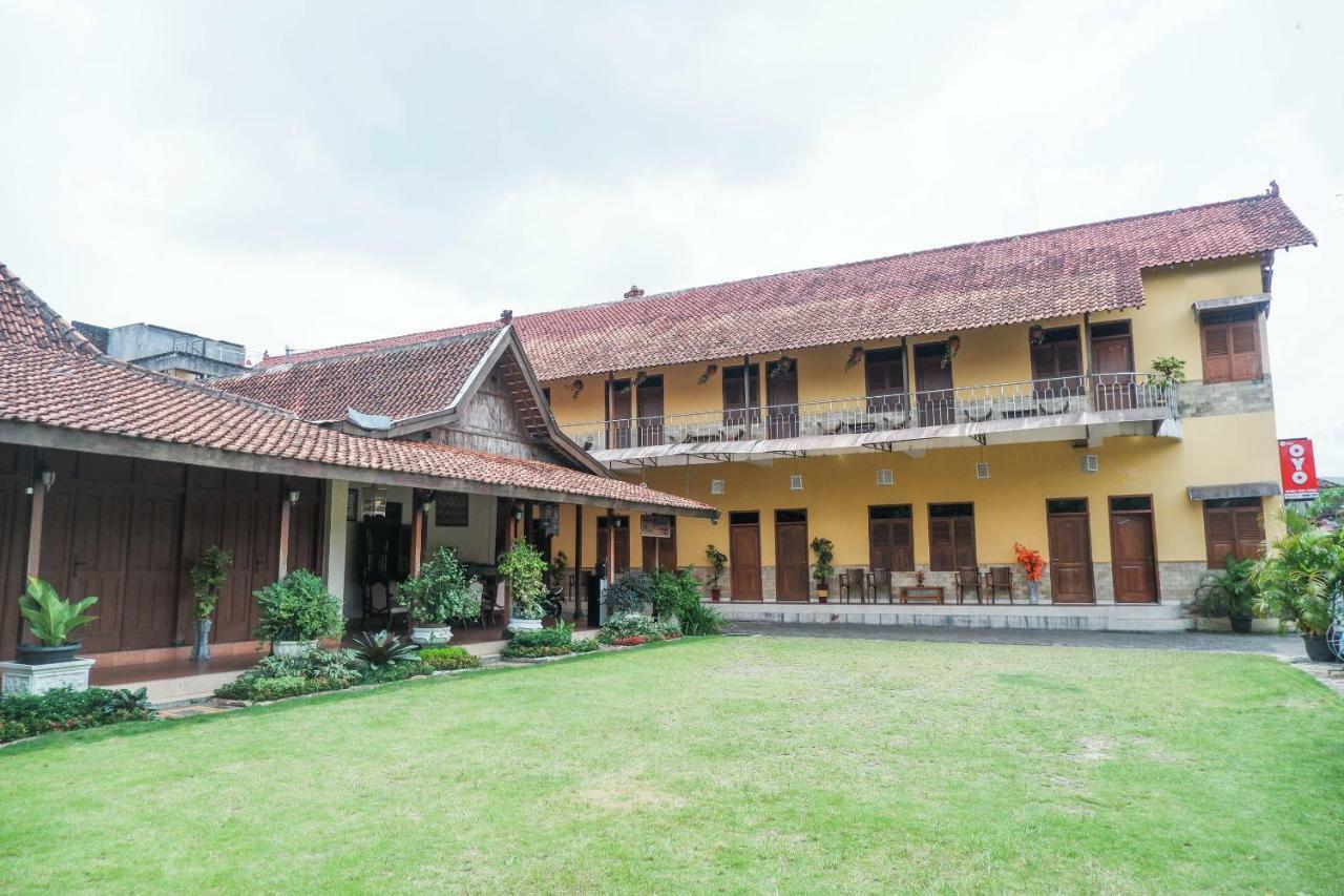 Oyo 405 Wisma Yosoputro Tanjungtirto Extérieur photo