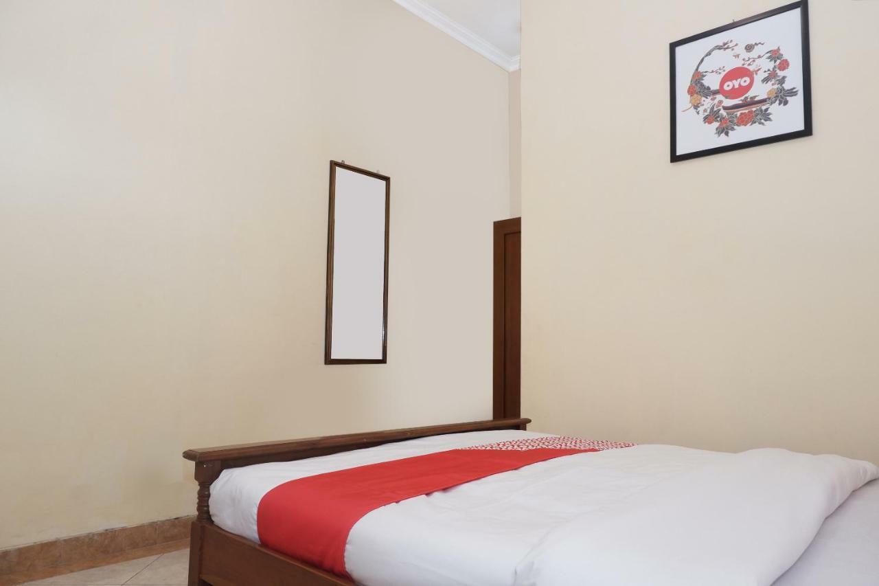 Oyo 405 Wisma Yosoputro Tanjungtirto Extérieur photo