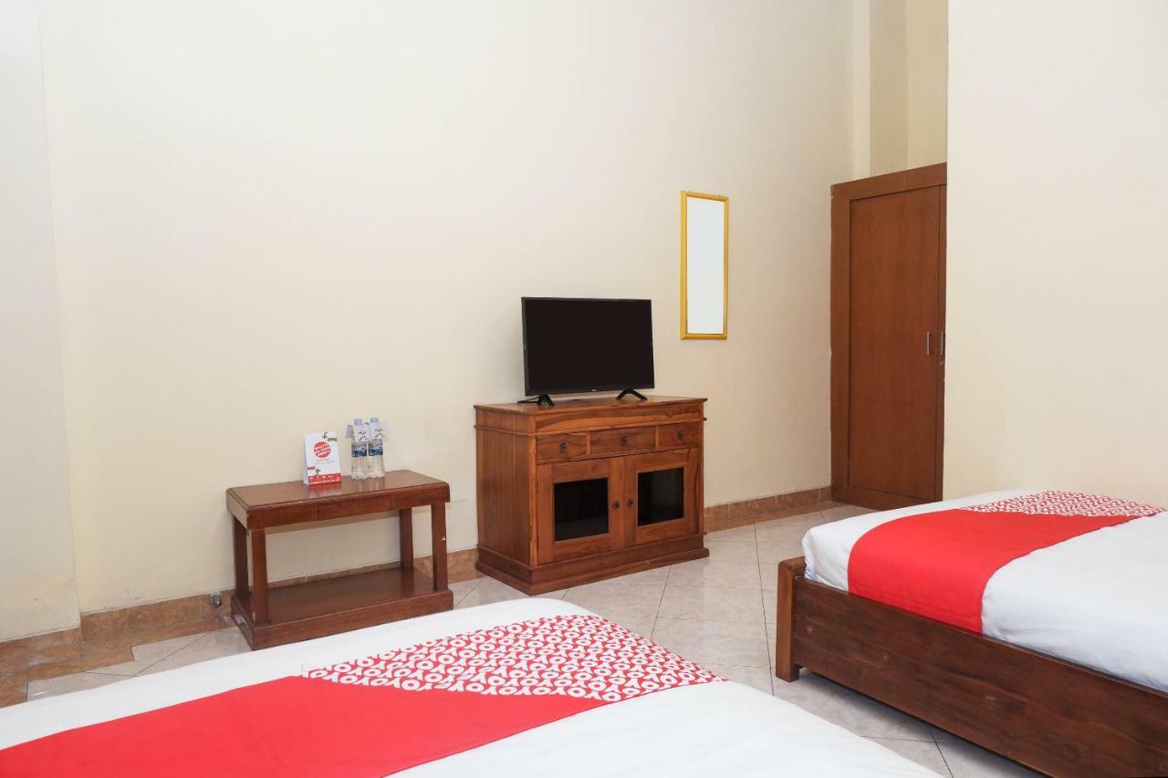 Oyo 405 Wisma Yosoputro Tanjungtirto Extérieur photo